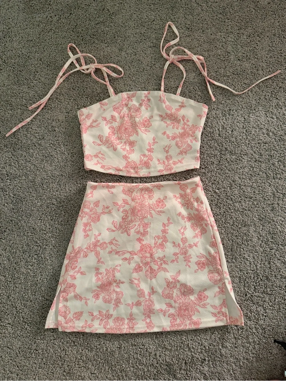 NWT Pink Rose Floral Toile Tie Shoulder Crop Top Mini Skirt Set XS